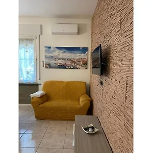  Appartamento Al Mare 30 Mt Dalla